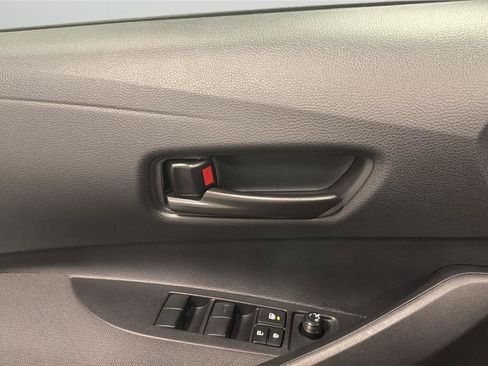 Used 2025 Toyota Corolla LE FWD image 23