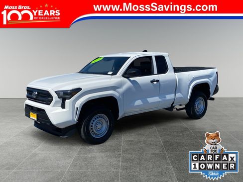Used 2024 Toyota Tacoma SR image 1