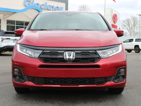 New 2026 Honda Odyssey Touring image 3