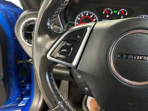 Used 2017 Chevrolet Camaro LT w/ Technology Package RWD image 19