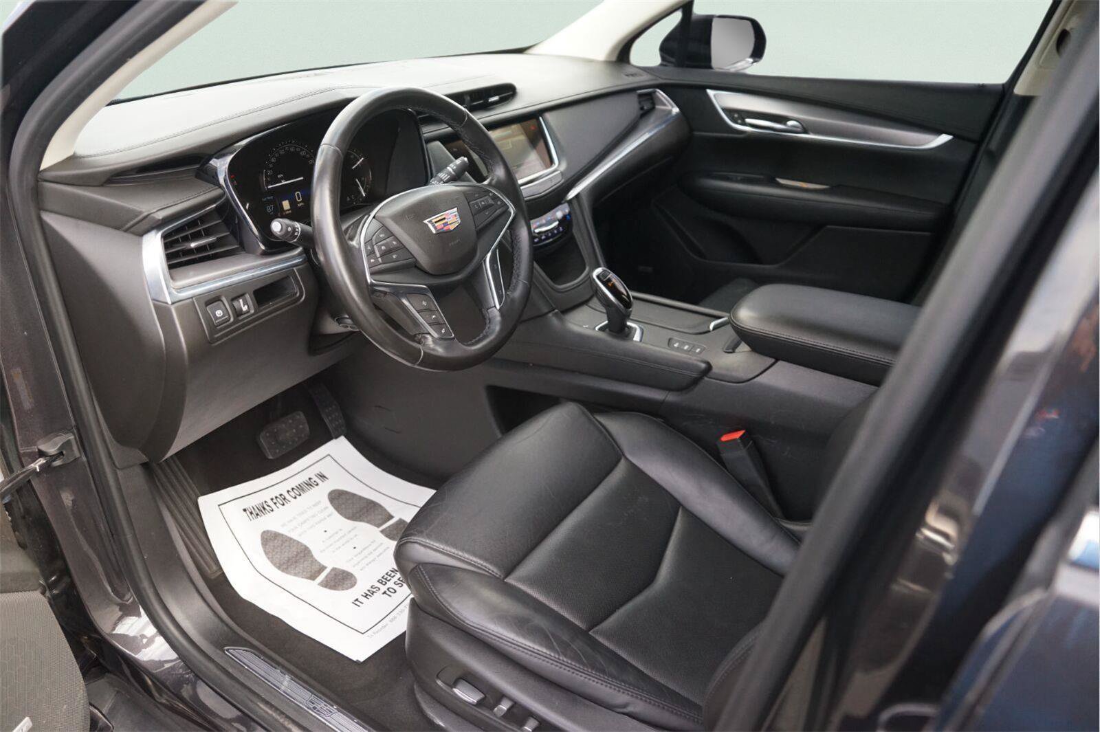 Used 2018 Cadillac XT5 Premium Luxury AWD/4WD image 8