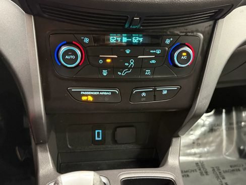 Used 2017 Ford Escape SE FWD image 34