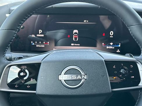 New 2025 Nissan Murano SL image 18