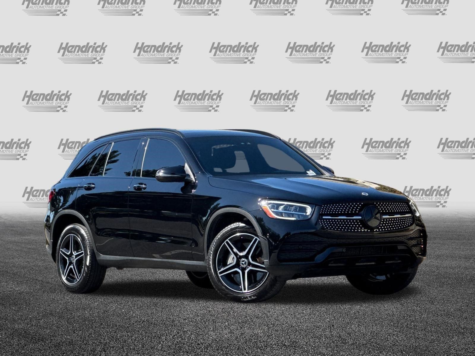 Used 2022 Mercedes-Benz GLC 300 4MATIC image 2