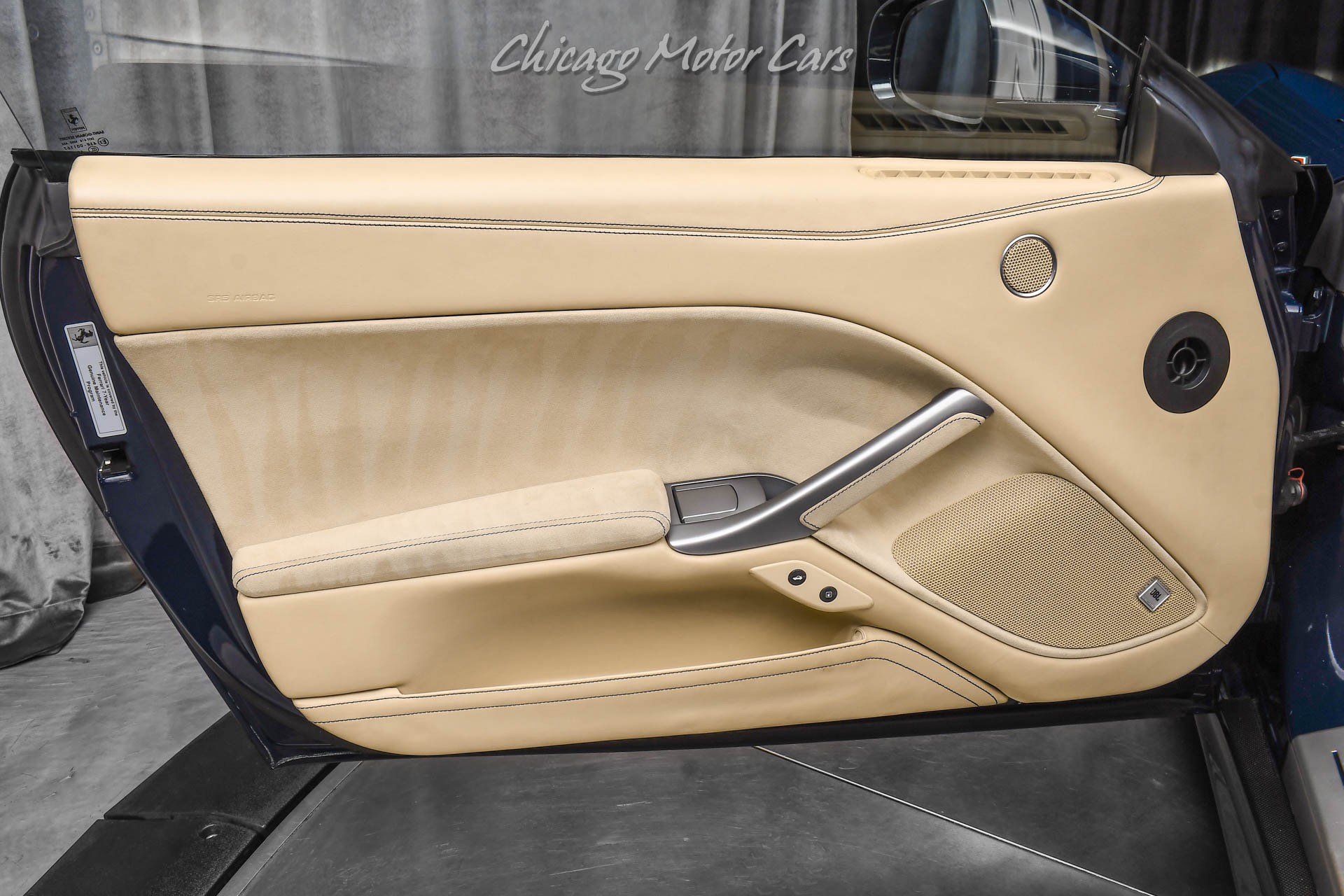 Used 2015 Ferrari F12 Berlinetta RWD image 32