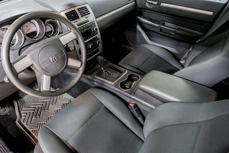 Used 2008 Dodge Charger SE RWD image 8