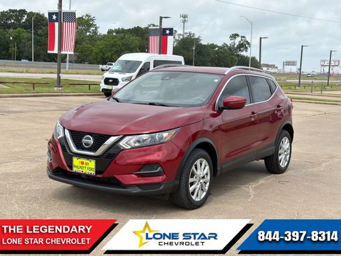 Used 2020 Nissan Rogue Sport SV FWD image 1