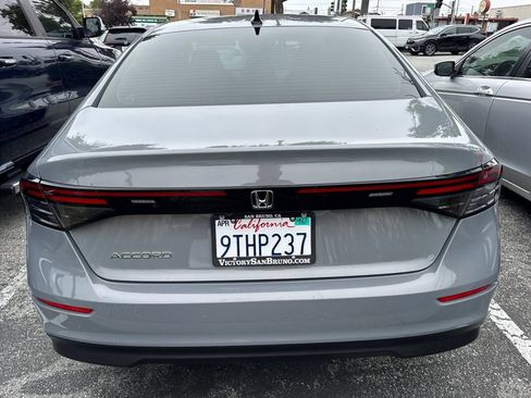 Used 2025 Honda Accord SE image 6