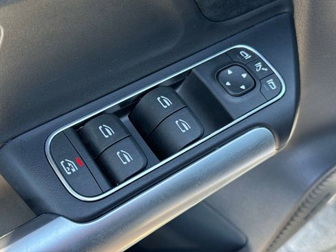 Certified 2025 Mercedes-Benz GLA 250 image 14