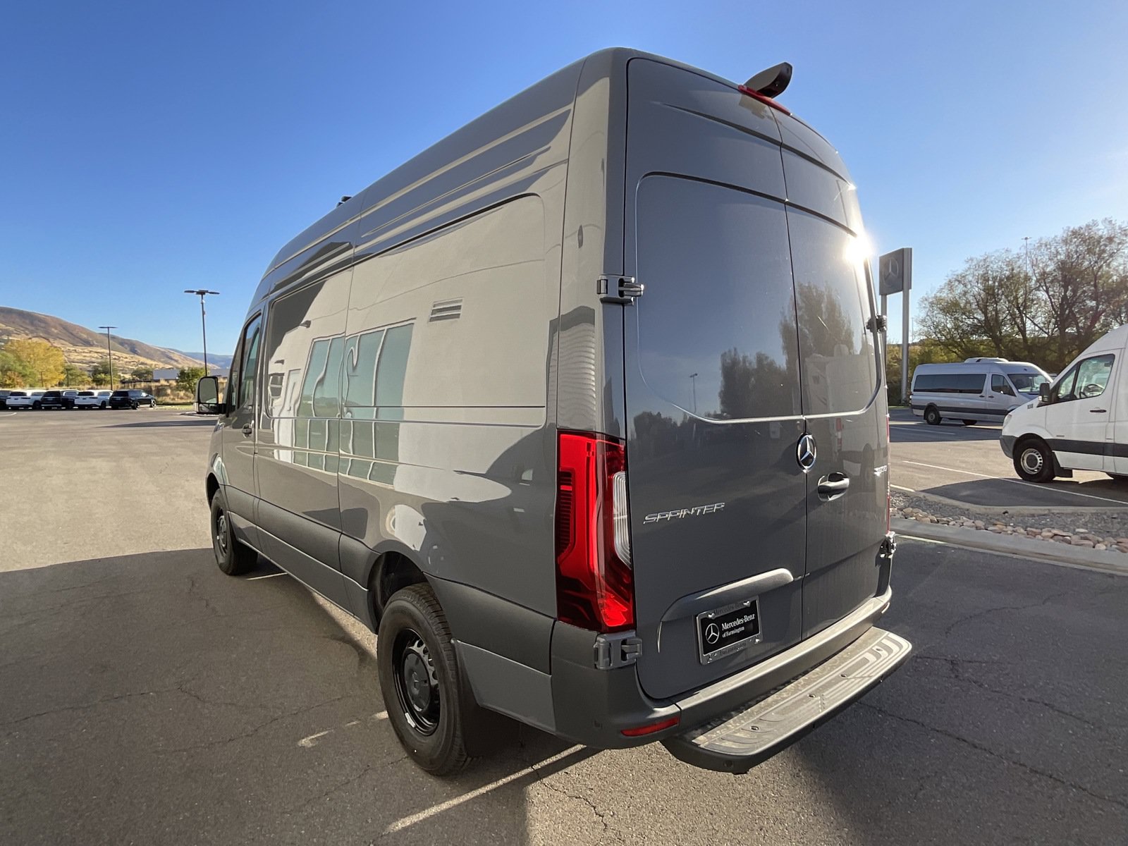 Used 2025 Mercedes-Benz Sprinter 2500 image 11