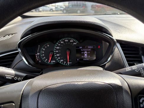 Used 2020 Chevrolet Trax LS w/ Tint and Cruise Package image 18