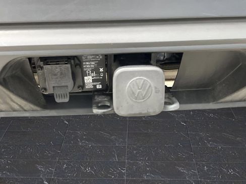 Used 2024 Volkswagen Atlas SE image 35