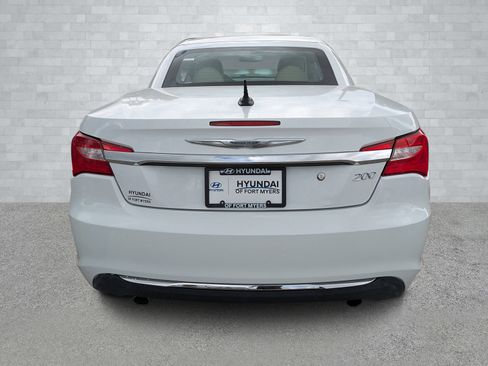 Used 2011 Chrysler 200 Limited image 6