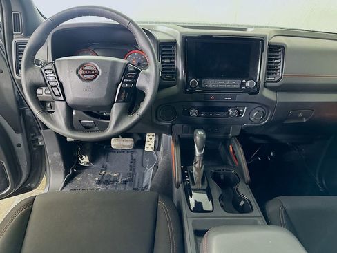 Used 2022 Nissan Frontier Pro-X w/ Technology Package image 17