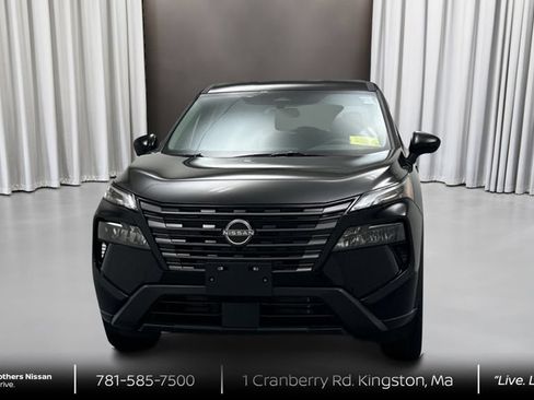 New 2026 Nissan Rogue SV AWD/4WD image 2