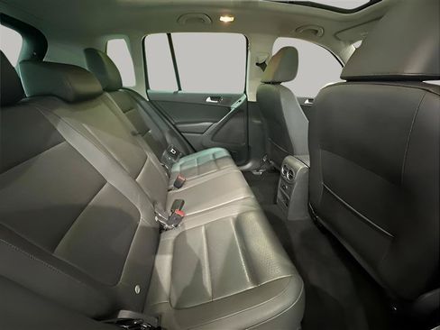 Used 2015 Volkswagen Tiguan SEL AWD/4WD image 25