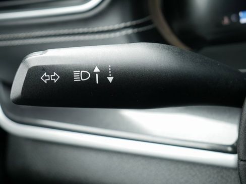 Used 2023 Jeep Grand Cherokee L Laredo image 26