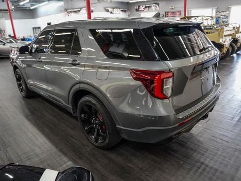 Used 2022 Ford Explorer ST w/ Equipment Group 401A AWD/4WD image 3