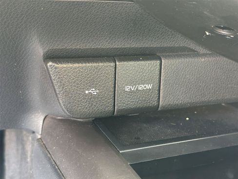 Used 2024 Toyota Camry SE w/ Blackout Package (TMS) FWD image 34
