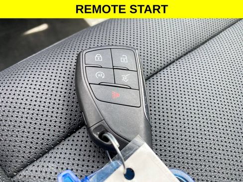 Used 2024 Chevrolet Equinox EV LT FWD image 18