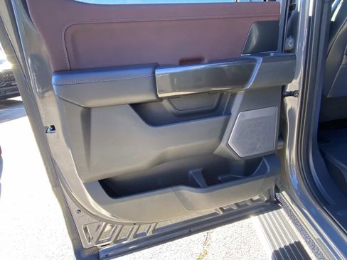 Used 2021 Ford F150 Lariat w/ Equipment Group 502A High image 17