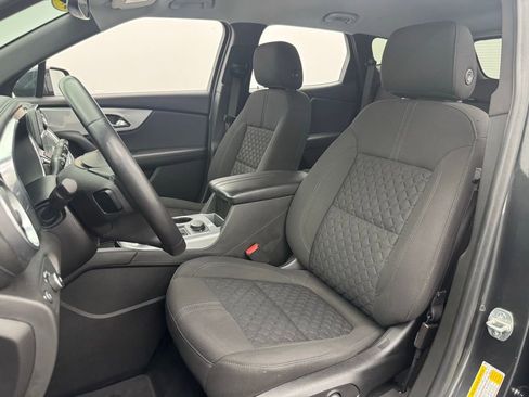 Used 2020 Chevrolet Blazer LT image 19