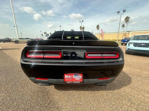 Used 2018 Dodge Challenger R/T Scat Pack w/ Driver Convenience Group RWD image 5