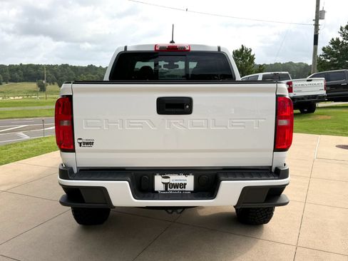 Used 2022 Chevrolet Colorado LT w/ LT Convenience Package AWD/4WD image 5