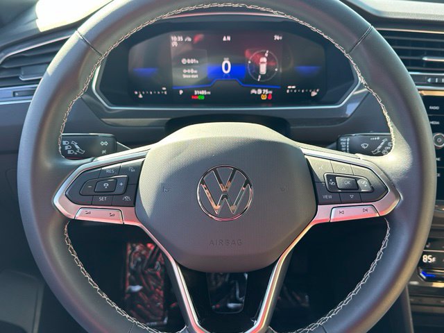 Used 2023 Volkswagen Tiguan SE AWD/4WD image 41