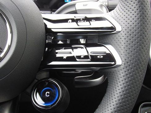 New 2025 Mercedes-Benz GLA 35 AMG 4MATIC image 31