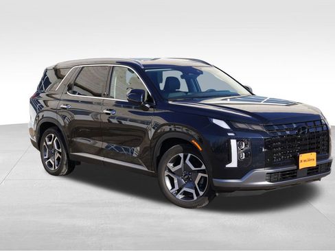 Used 2025 Hyundai Palisade SEL image 1