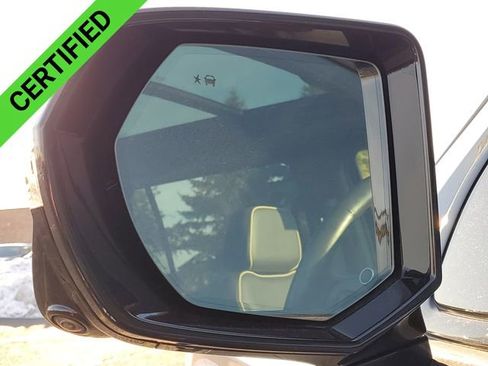 Certified 2022 Chevrolet Suburban Premier w/ Premium Package image 37