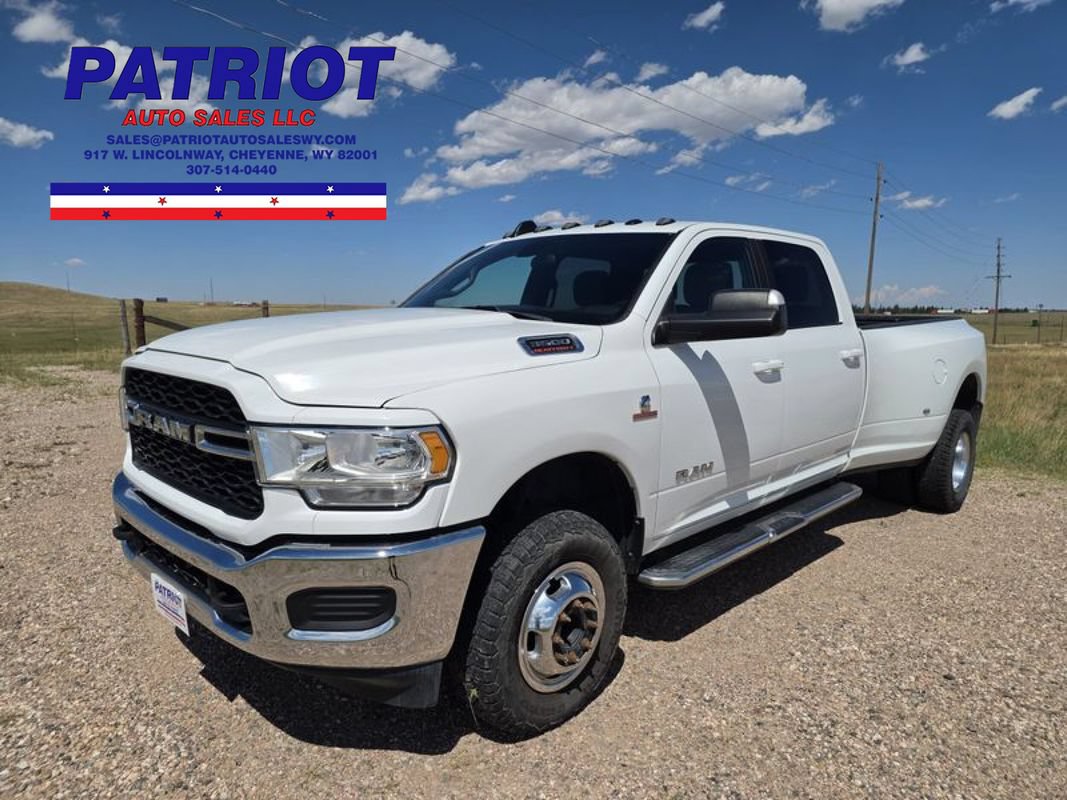 Used 2022 RAM 3500 Big Horn AWD/4WD image 1