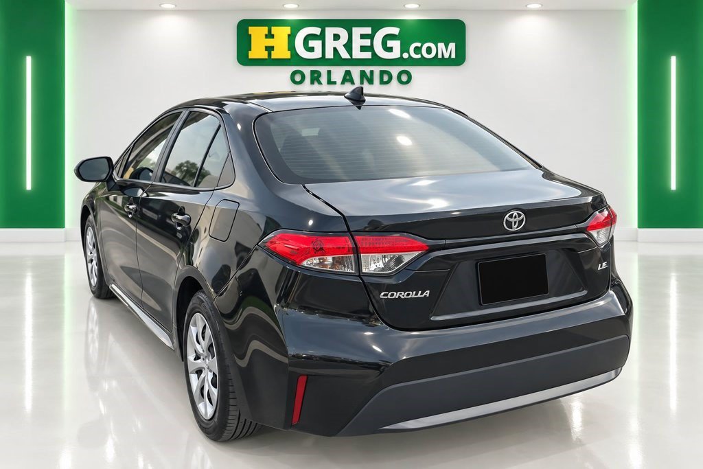 Used 2021 Toyota Corolla LE FWD image 2