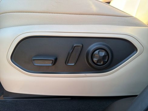 New 2026 Jeep Grand Cherokee Limited w/ Limited Altitude Package RWD image 29