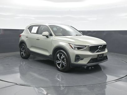 Used 2023 Volvo XC40 B5 Plus