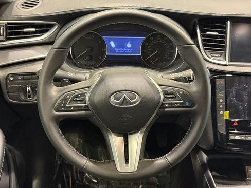 Certified 2025 INFINITI QX50 Pure image 17