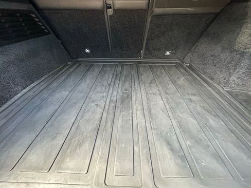 Used 2018 Land Rover Range Rover HSE image 36