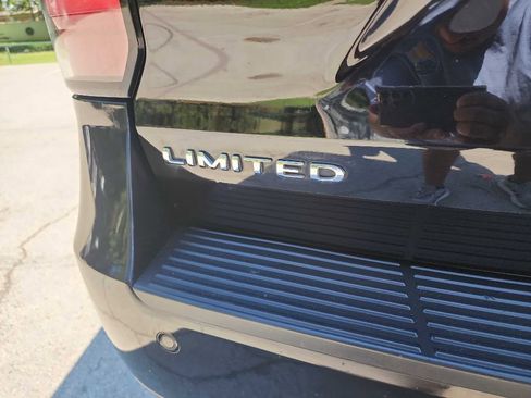 Used 2020 Ford Expedition Max Limited image 7