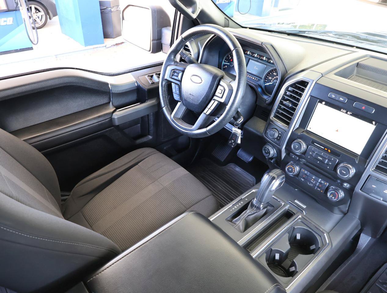 Used 2017 Ford F150 XLT w/ Equipment Group 302A Luxury AWD/4WD image 15