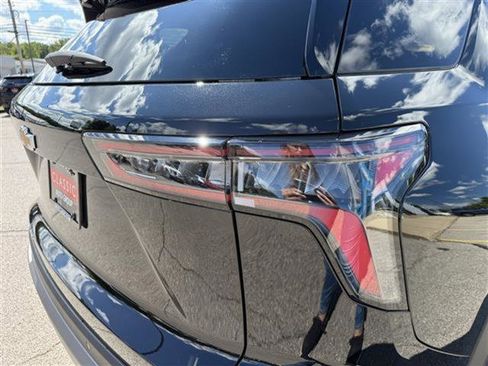 New 2026 Chevrolet Equinox LT w/ Convenience Package II image 34