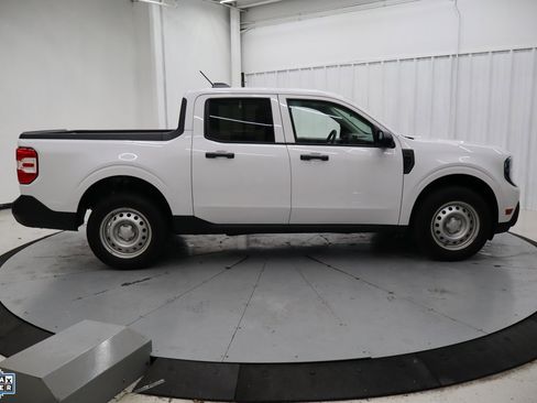 Certified 2025 Ford Maverick XL w/ Equipment Group 102A AWD/4WD image 2