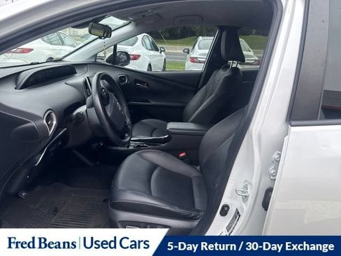 Used 2021 Toyota Prius Prime XLE FWD image 26