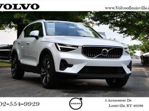 Used 2024 Volvo XC40 B5 Plus w/ Protection Package Premier AWD/4WD image 1
