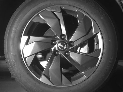 Used 2025 Nissan Rogue SV image 13