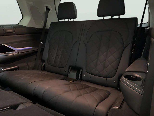 Used 2026 BMW X7 xDrive40i w/ Premium Package AWD/4WD image 58