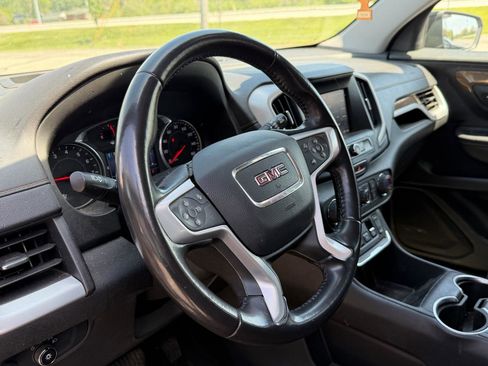 Used 2020 GMC Terrain SLE w/ Driver Convenience Package FWD image 6