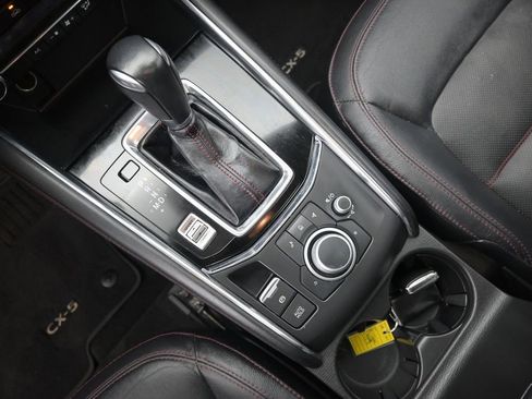 Used 2021 MAZDA CX-5 Carbon Edition FWD image 24