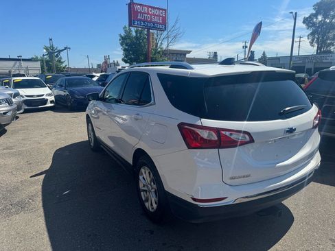 Used 2018 Chevrolet Equinox LT w/ Sun & Infotainment Package image 5