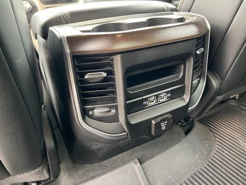 Used 2021 RAM 1500 Laramie AWD/4WD image 19